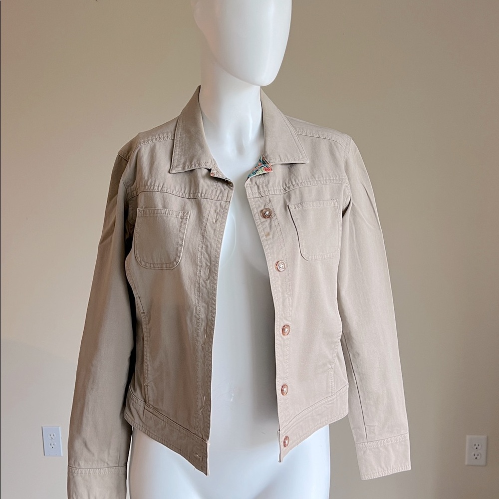 Women's Strechy Cotton Tan Jacket.